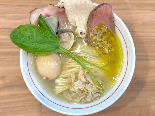 「★＜20食限定＞特製 牡蠣とあさりオイルの塩そば🍜¥1,450」@拉麺 はま家の写真