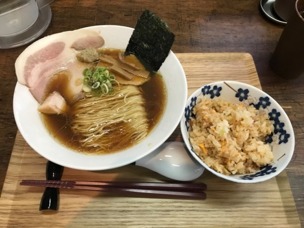 「醤油蕎麦 1000円＋ランチサービス丼 50円」@中華蕎麦 仁香の写真