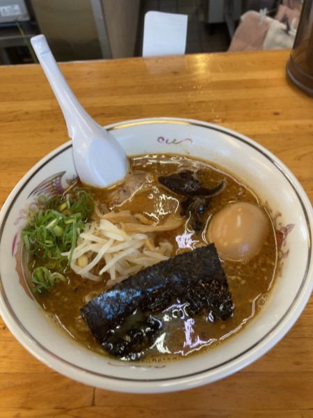「ニンニクラーメン+寝かせにんにく玉子入り　1020円」@ハルピンラーメン 本店の写真