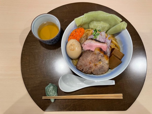 「特製あぶらそば こってり鶏油」@手打麺祭 かめ囲の写真