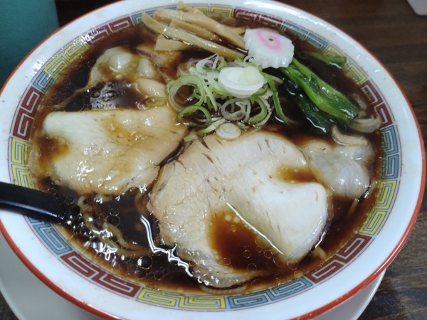 「伝（縮れ麺）750円」@ますや本店 駅前店の写真