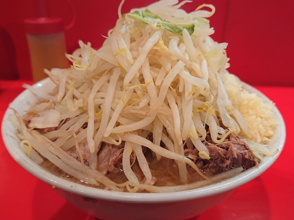「ブタ入り小ラーメン」@ラーメン二郎 府中店の写真