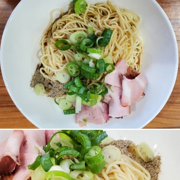 「炭火焼き脂の味付き替え玉‼️限定10食」@中華そば 西川の写真