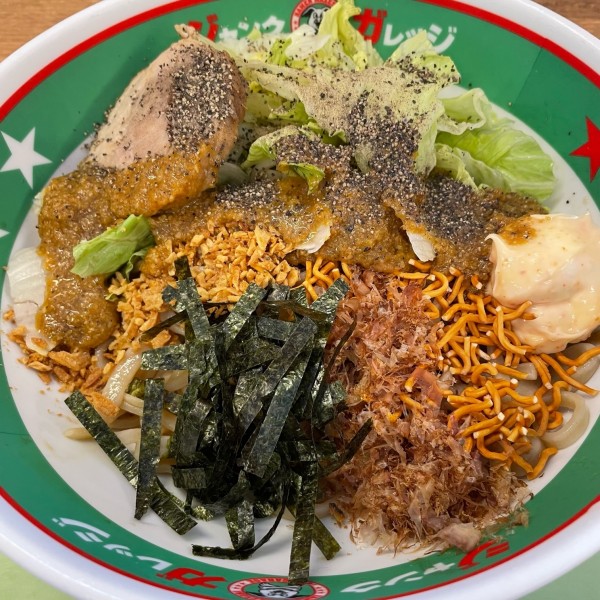 「冷やしまぜそば 840円」@ジャンクガレッジ 太田店の写真