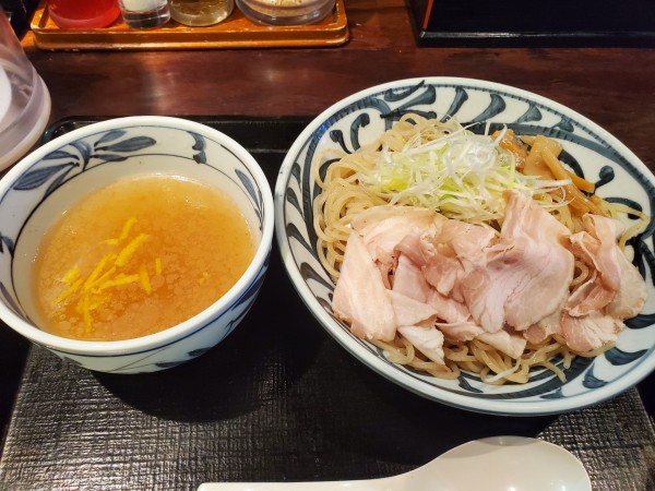 「冷やしゆず塩肉つけ麺」@壱鵠堂 新横浜店の写真