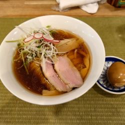 鴨らーめん・・930円