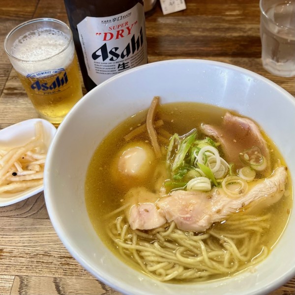 「燻しお＋瓶ビール」@麺屋 一八の写真