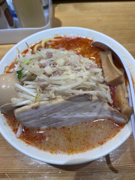 「辛味噌ラーメン」@味噌麺処 花道庵 北参道店の写真