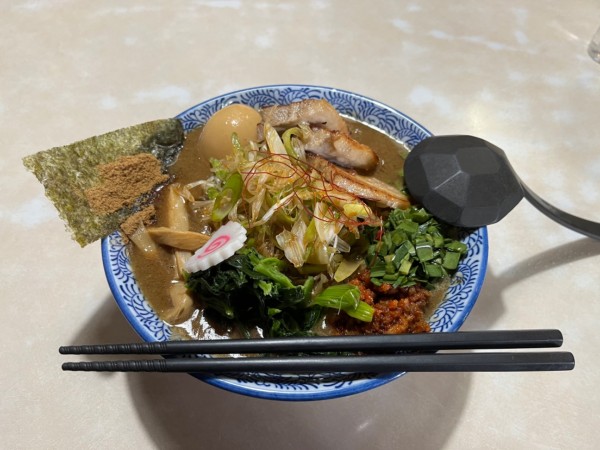 「全部のせ豚骨魚介らーめん」@北青山の写真