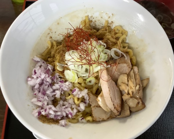 「ガッツリ煮干風味の油そば」@中華そば 華煌の写真