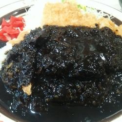 ロースカツカレー 950円
