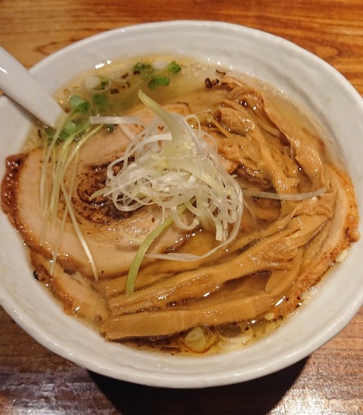 「塩チャーシューメン」@手打ちラーメン創房 舌笑家の写真