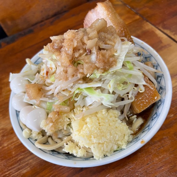 「蓮えび小ラーメン豚入り＋うずら『コール』全マシ」@蓮爾 新町一丁目店の写真