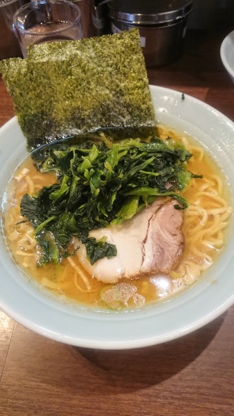 「ラーメン　麺固め　濃いめ　脂多め」@金八家の写真