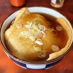 特大きつねそば(490円)