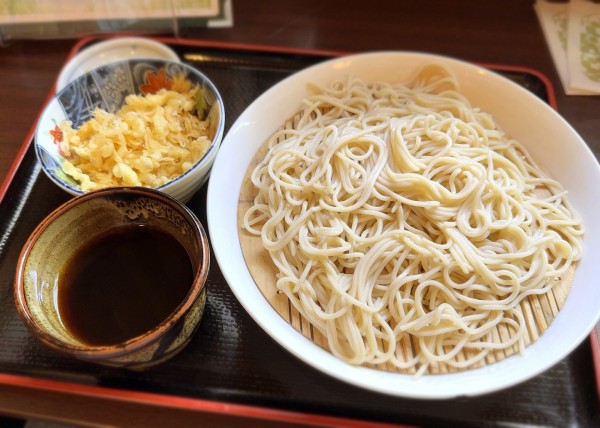 「もりそば(550円)+揚げ玉(50円)」@西乃庵の写真