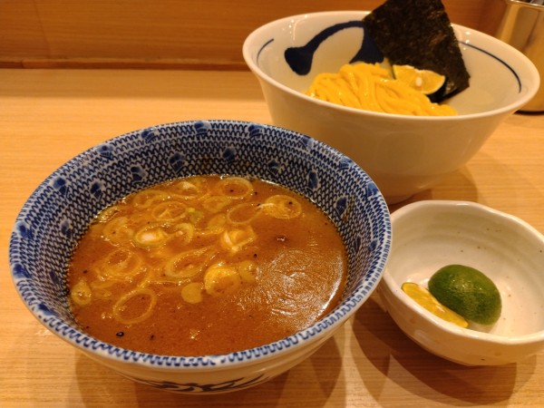 「濃厚つけ麺＋すだち」@つじ田 池袋西口店の写真