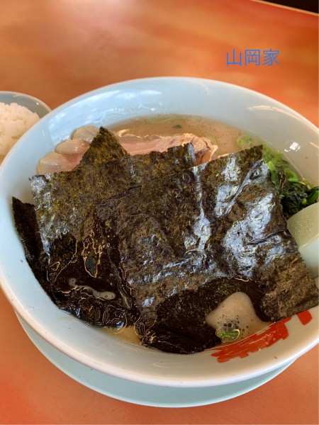 「醤油チャーシューメン」@ラーメン山岡家 さいたま丸ヶ崎店の写真