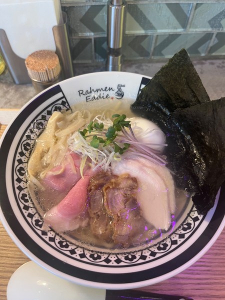 「特製塩ラーメン」@Rahmen Eddie 新宿御苑の写真
