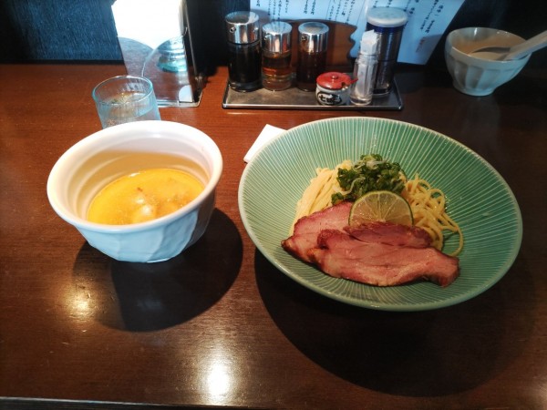 「つけ蕎麦　塩＋釜焼きチャーシュー」@麺や 虎徹の写真