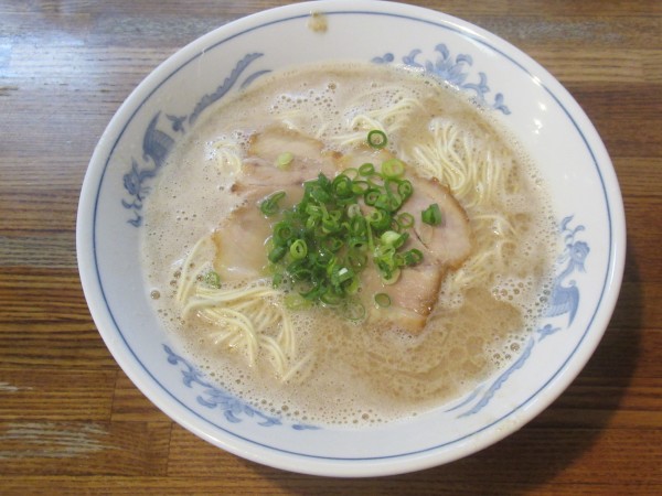 「博多ラーメン（750円）」@博多ラーメン ばりこての写真