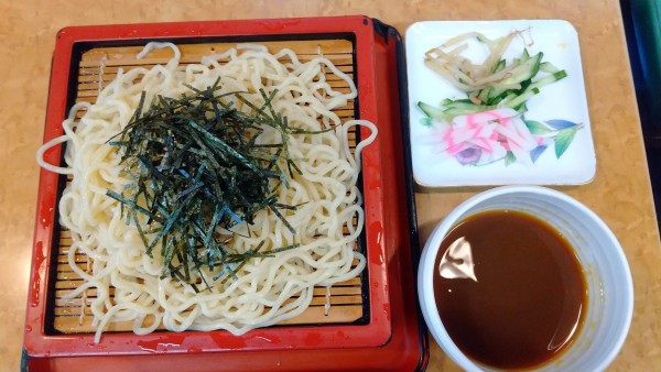 「キリン一番搾り・大瓶+厚揚げ→ざる中華」@おそば 長寿庵 柳ばし支店の写真