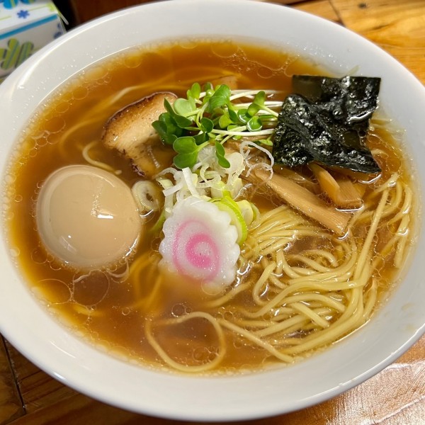 「中華そば＋味付玉子（にんにくしょう油漬け）」@武蔵の写真