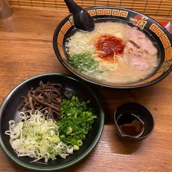 ラーメン🍜🥢😋(追加ねぎ･きくらげ･オスカランの酸味)