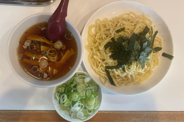 「ざるらぁめん(ねぎ)🍜🥢🧂🍥」@らぁめん ほりうち 新橋店の写真