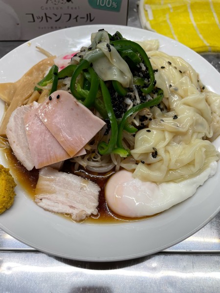 「冷やし五目そば ワンタン」@中華そば みたかの写真