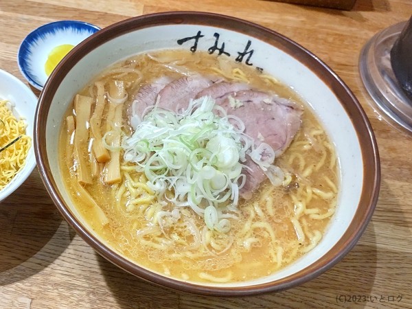 「味噌 大盛(+チャーシュー)」@すみれ 札幌すすきの店の写真