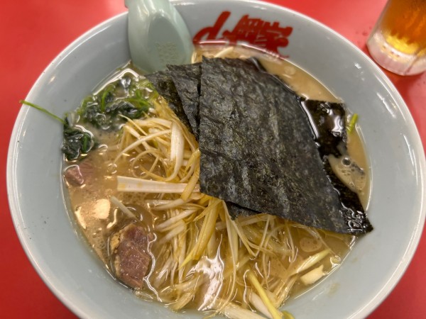 「醬油ネギラーメン」@ラーメン山岡家 愛知刈谷店の写真