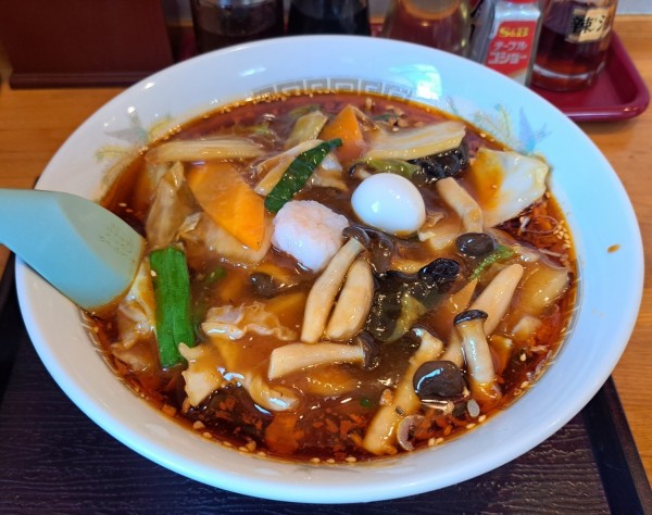 「ピリ辛五目ラーメン1000円」@麺來の写真