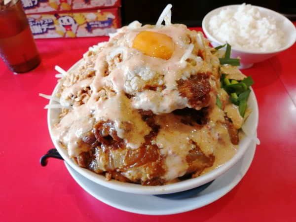 「辛マヨ辛とろ軟骨まぜそば（3ばか）＋白ごはん（小）」@麺屋 あっ晴れ 弥富店の写真