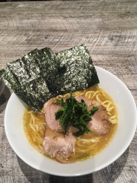 「醤油豚骨（中）＋小ライス」@NOODLE SP CRAFTの写真