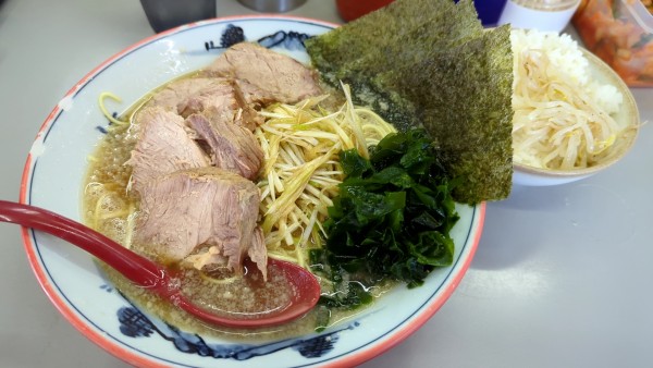 「醤油ネギチャーシュー麺、ライス」@ラーメンショップ 122号騎西店の写真