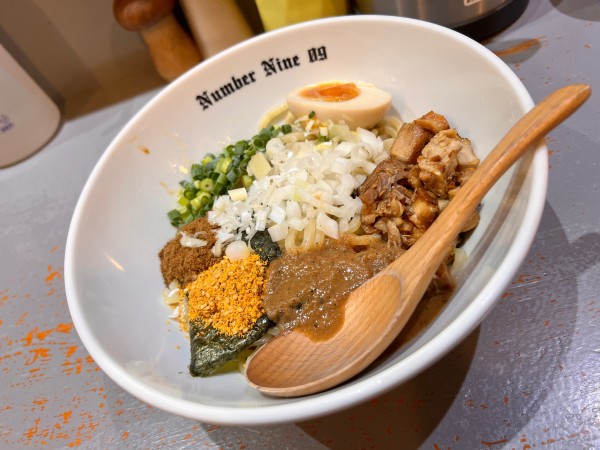 「まぜそば」@麺Dining Number Nine 09の写真