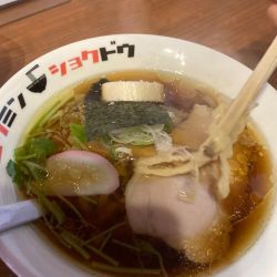 なま味しょうゆらーめん（８５０円）