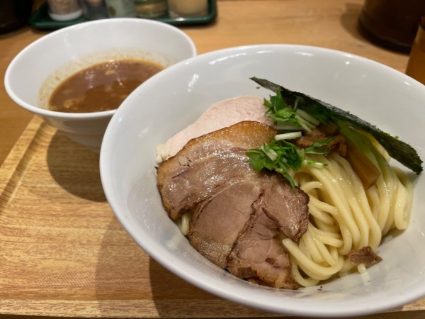 「鶏つけ麺」@新橋 纏 八幡山店の写真