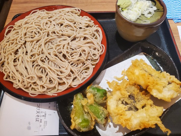 「鱧と万願寺唐辛子のつけ天そば」@味奈登庵 関内南口店の写真