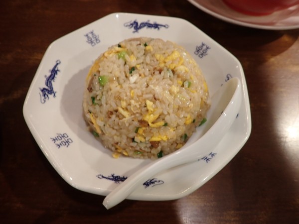 「（平日限定）炒飯(720円)」@東京豚骨拉麺 しゃかりきの写真