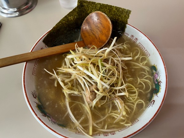 「ねぎらーめん大盛固め750円」@ラーメンショップ 希望ヶ丘店の写真