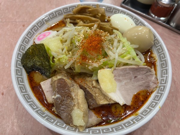 「中華そば(小)730円担々麺60円野菜120円 味玉100円」@所沢大勝軒の写真