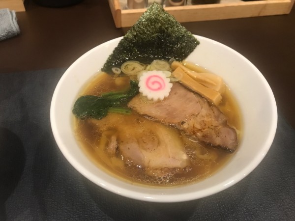 「醤油らー麺」@手打ち 蓮の写真