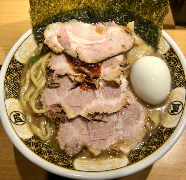 「特製煮干しラーメン 1250円」@すごい煮干ラーメン凪 西新宿7丁目店の写真