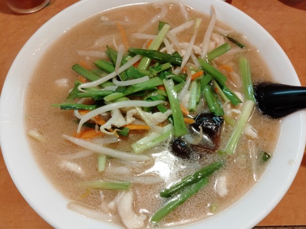 「鶏野菜味噌＋半チャーハン」@上海厨房の写真