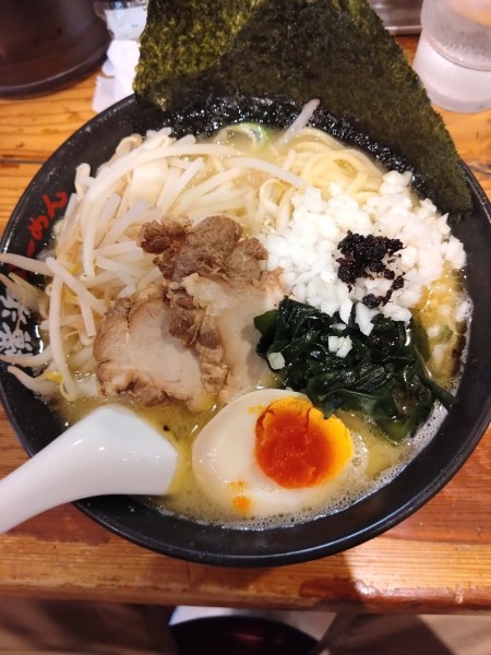 「特製塩らーめん」@壱八家 東戸塚店の写真