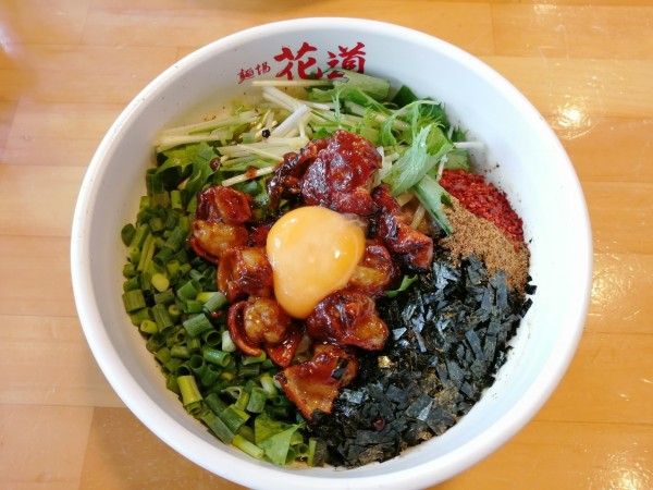 「ホルモンまぜそば」@麺場 花道 恵那店の写真