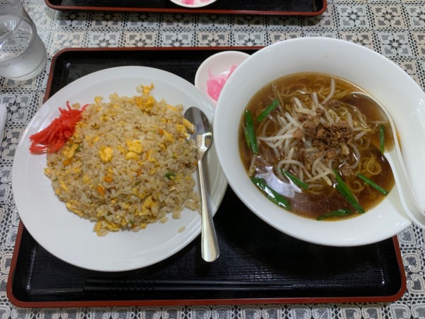 「台湾ラーメン＋炒飯　880円」@中国台湾料理 福来居の写真