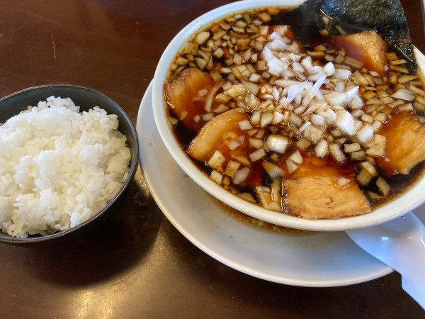 「黒チャーシューメン(生麺)¥1180+ライス¥150」@えびす家の写真